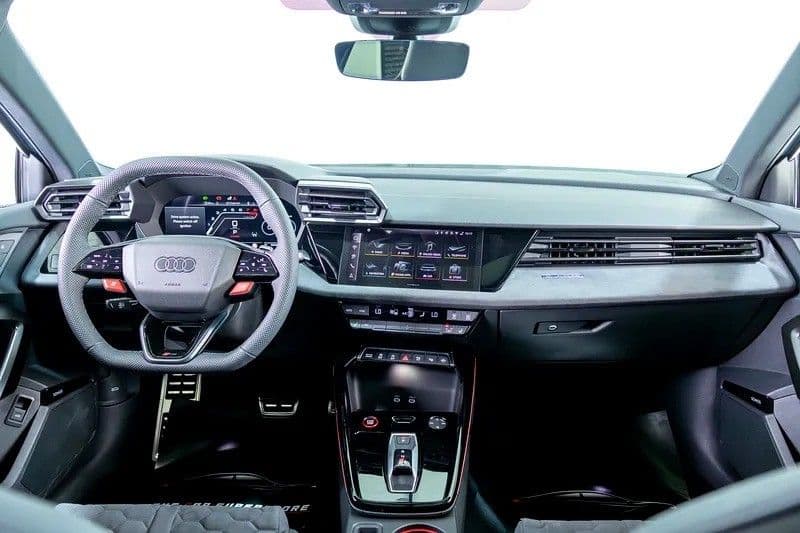 الجديد أودي آر اس3 سبورت باك 2.5 TFSI quattro 400 HP 2025