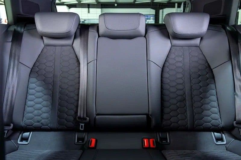 الجديد أودي آر اس3 سبورت باك 2.5 TFSI quattro 400 HP 2025