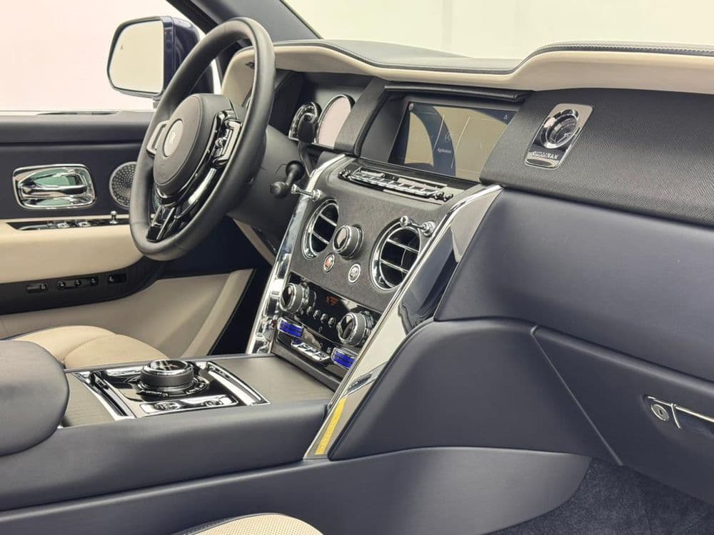 رولز رويس كولينان 6.75L Twin-Turbo (563 HP) 2023 مستعملة