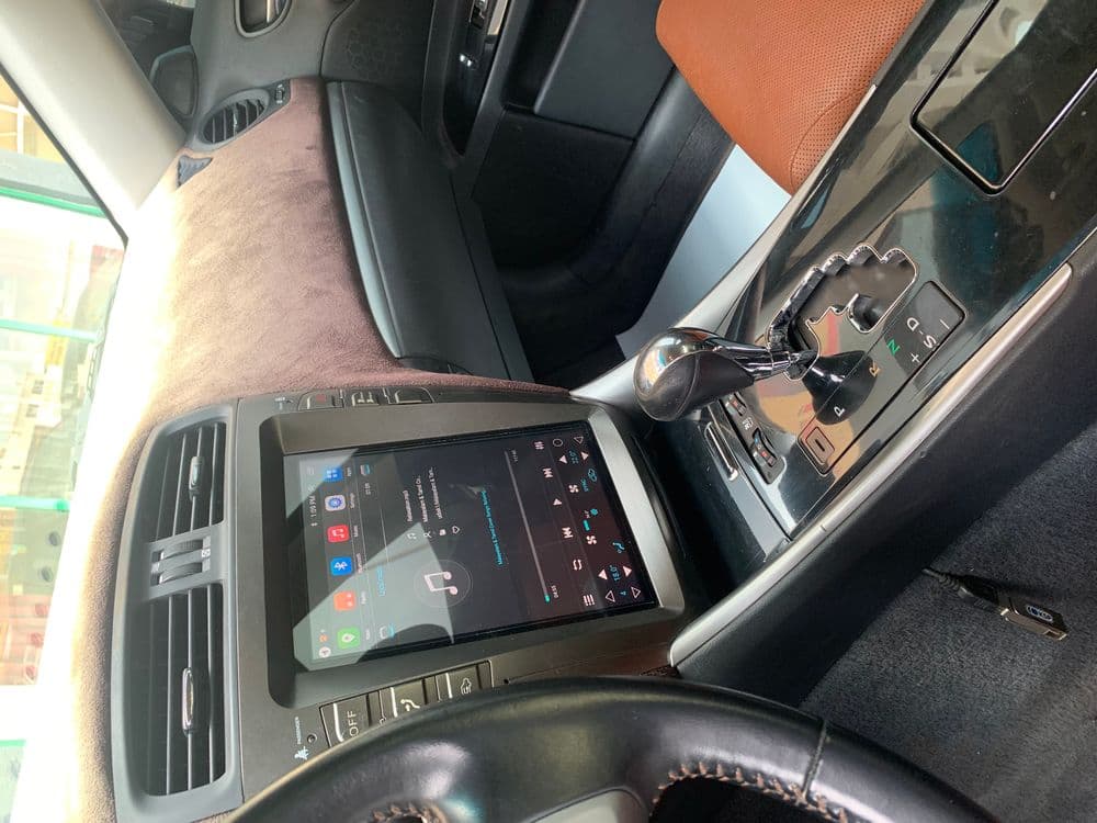 لكزس الفئة آي أس 2013 مستعملة