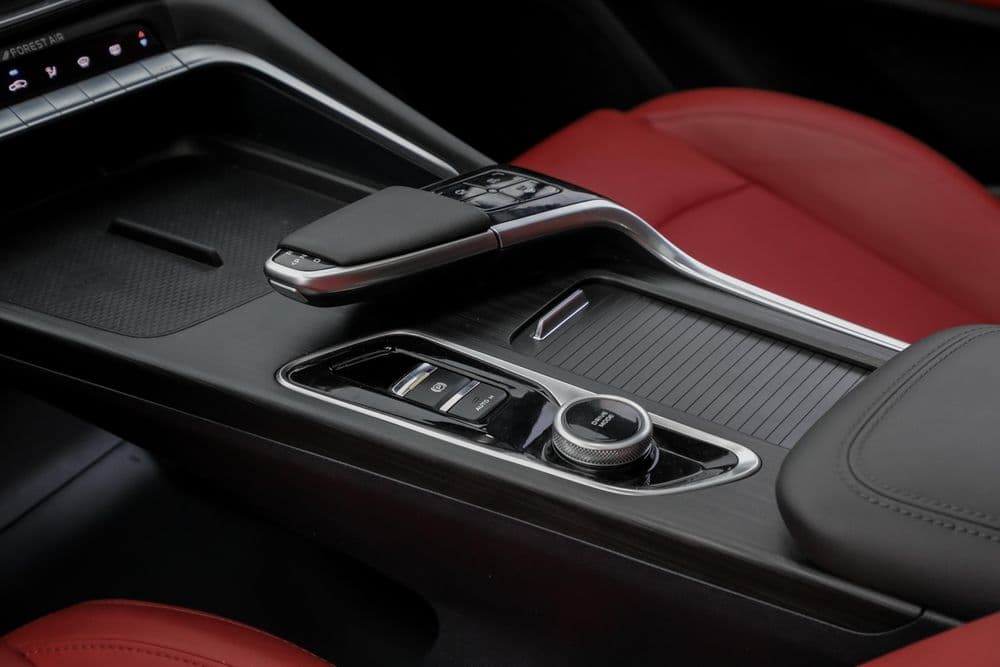 شانجان UNI-T 2024 مستعملة