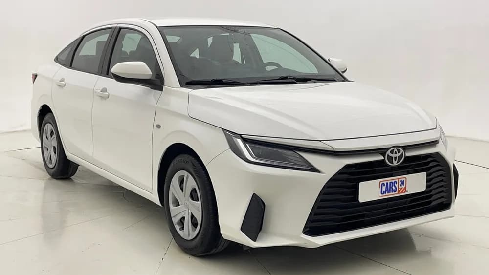 Used Toyota Yaris 2024