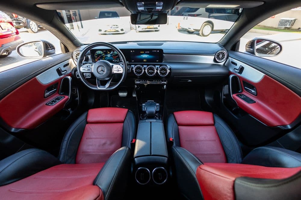 مرسيدس بنز الفئة - سي ال أي 2022 مستعملة