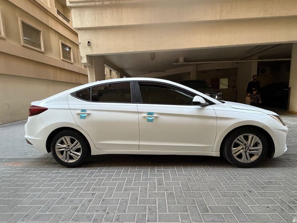 مستعملة هيونداي إلانترا 2.0L Mid 2019