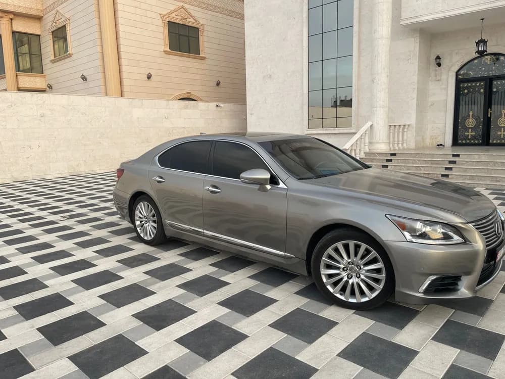 Used Lexus LS 460 4 door 4.6L SWB 2017