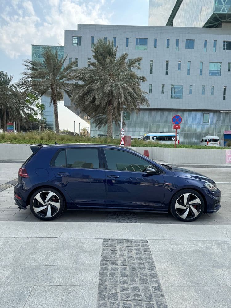 مستعملة فولكس فاجن Golf GTI 2.0T P2 Mid 2019