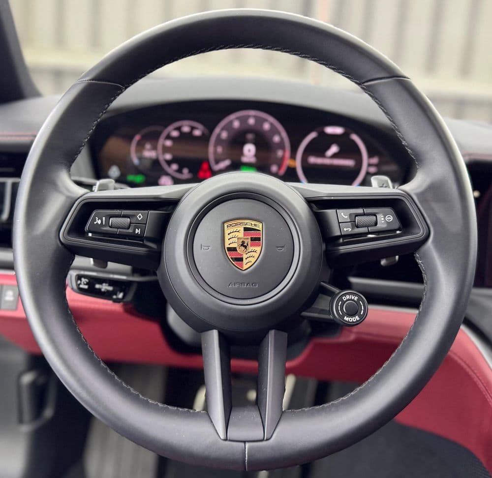 بورش باناميرا 2025 مستعملة