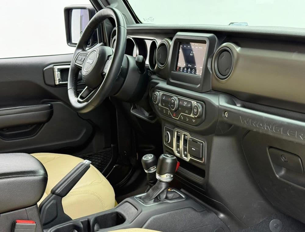 جيب رانجلر سبورت 3.6L Auto 2018 مستعملة