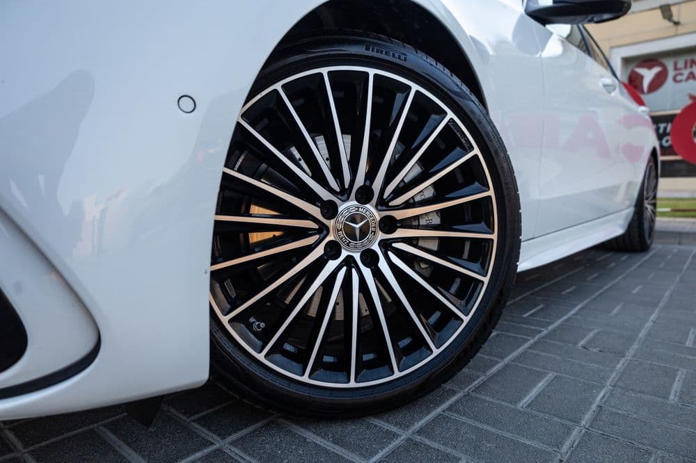 مرسيدس بنز الفئة سي 2025 مستعملة