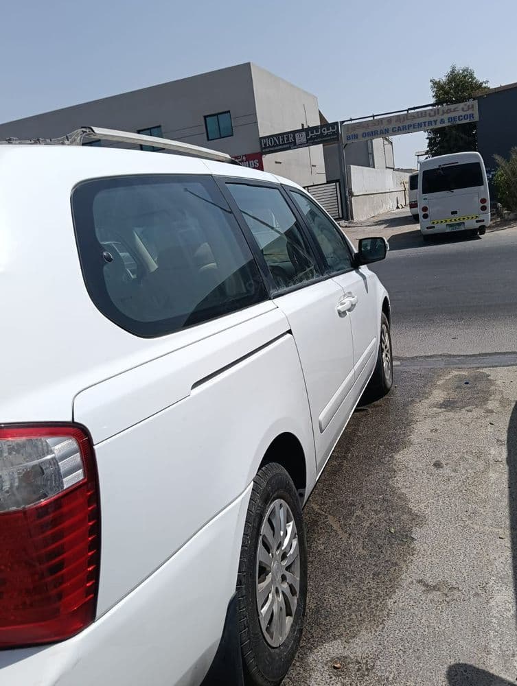 Used Kia Carnival 3.5 EX 2013