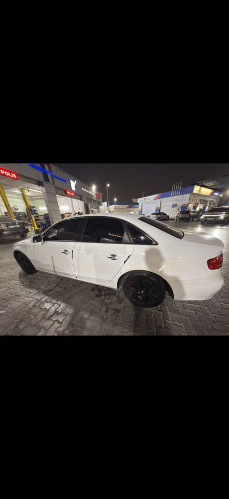 أودي أي4 1.8L 160 HP 2010 مستعملة