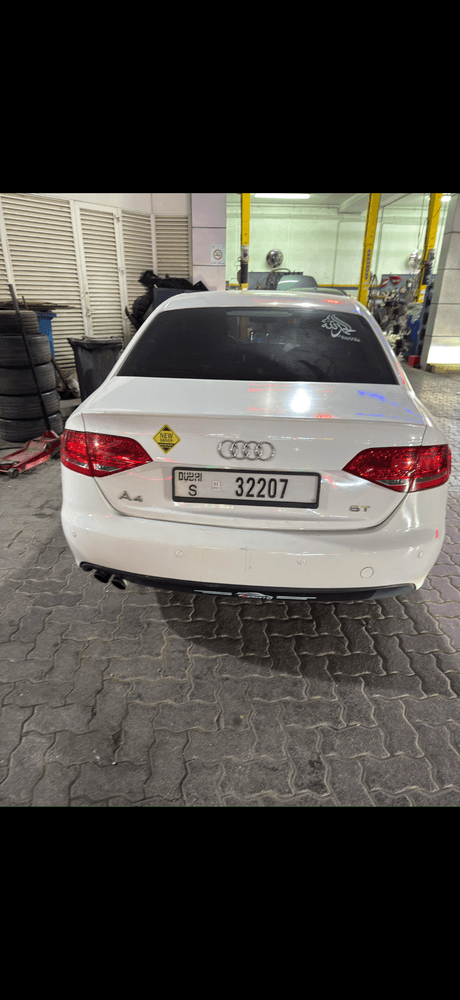 أودي أي4 1.8L 160 HP 2010 مستعملة