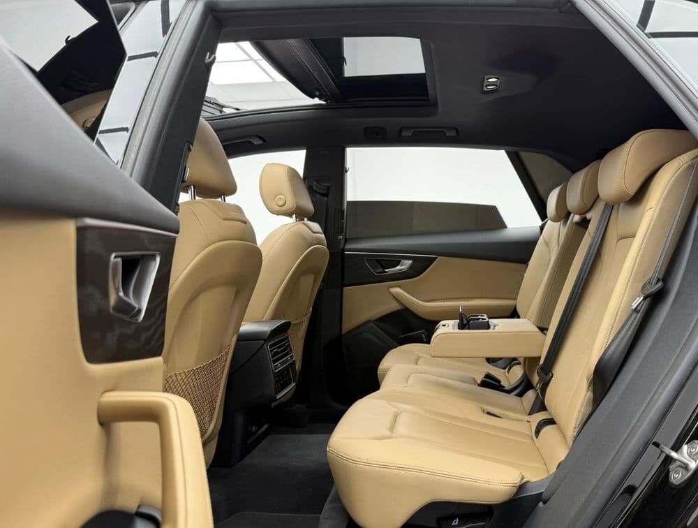 أودي Q8 55 TFSI quattro 340 HP 2023 مستعملة