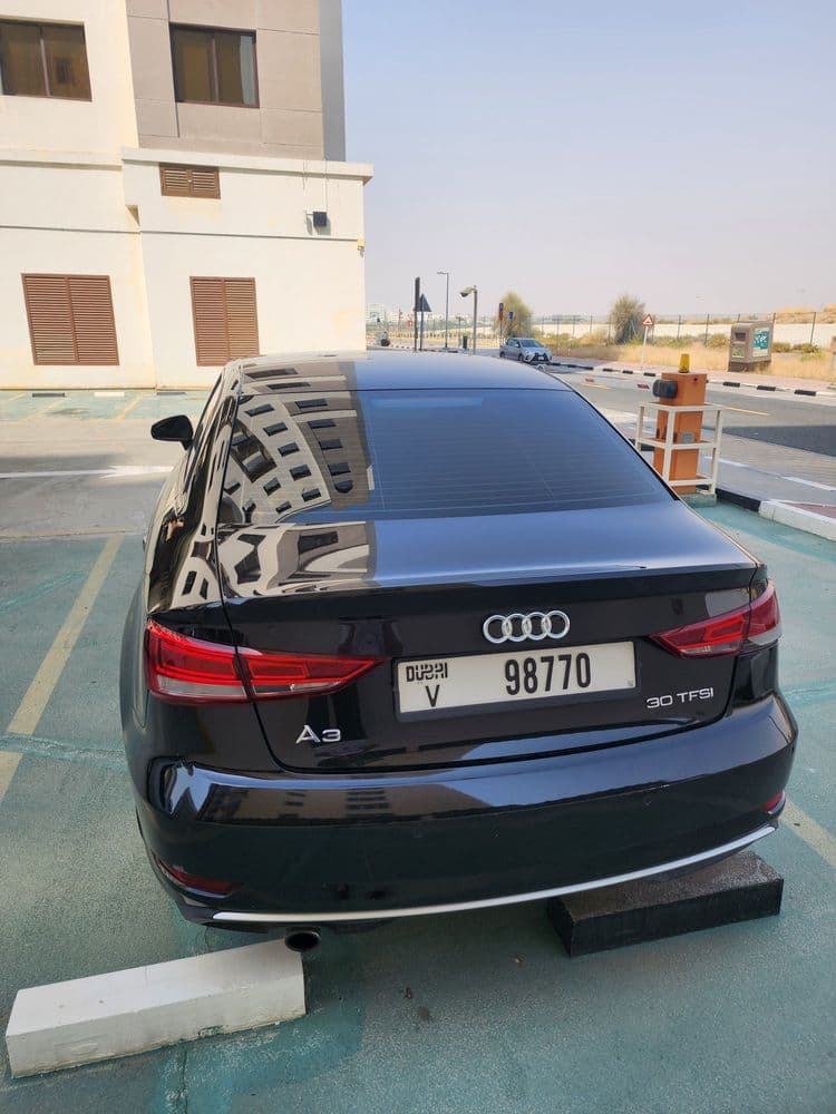 أودي أي3 سيدان 30 TFSI 116 HP 2017 مستعملة
