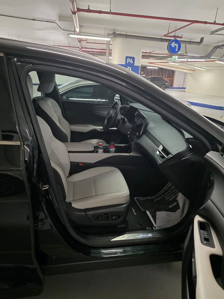 لكزس آر اكس 350 Executive 2023 مستعملة