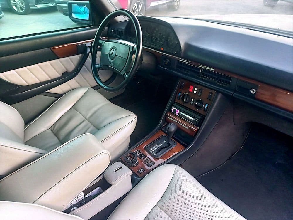 Used Mercedes-Benz 300 1990