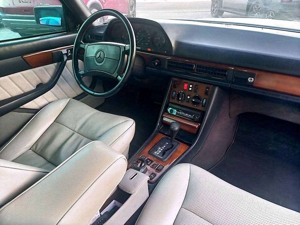 Used Mercedes-Benz 300 1990