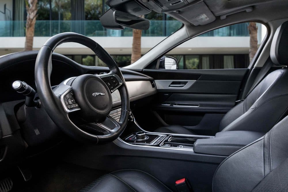 Used Jaguar XF 2.0 T Prestige 2019