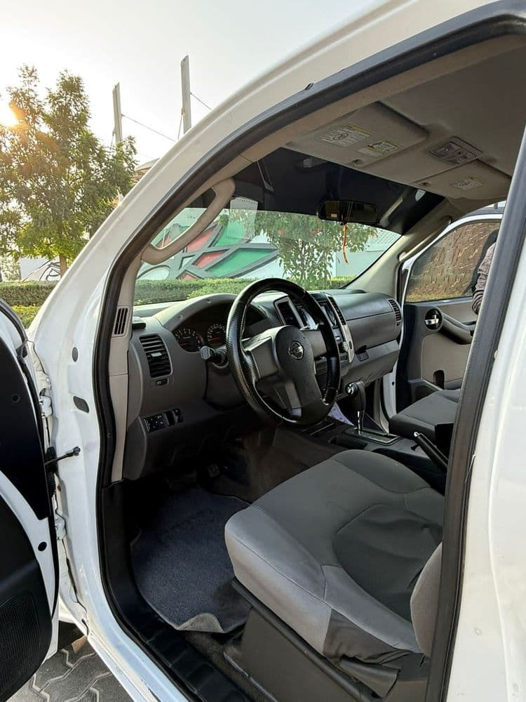 نيسان إكستيرا 4.0L X 2012 مستعملة