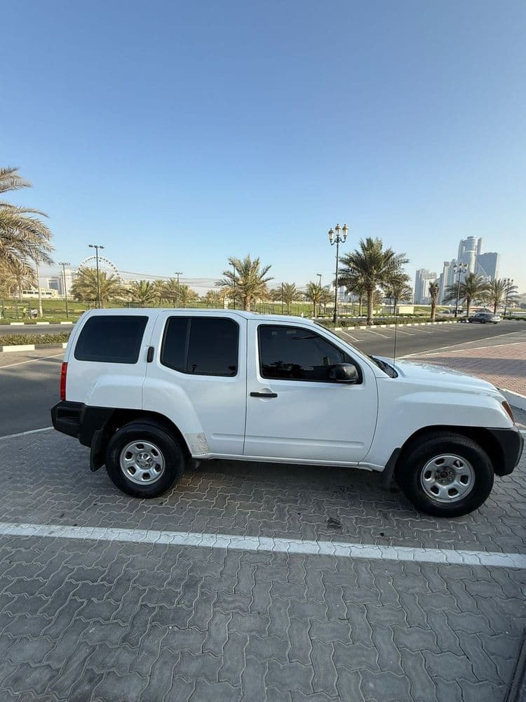 نيسان إكستيرا 4.0L X 2012 مستعملة