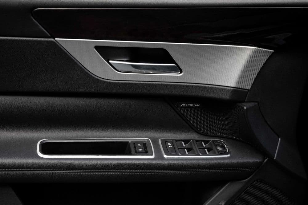 جاكوار إكس إف 2019 مستعملة