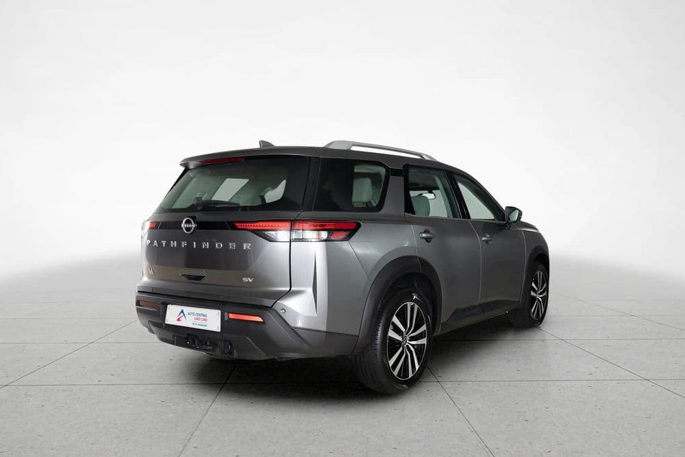 Used Nissan Pathfinder 2024