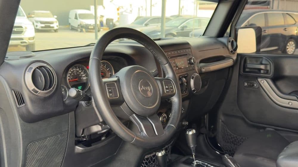 Used Jeep Wrangler Unlimited 3.6L V6 2017