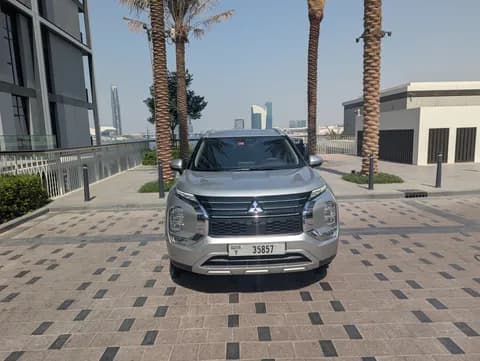 Used Mitsubishi Outlander 2.4L PHEV (S-AWD) Topline 2023