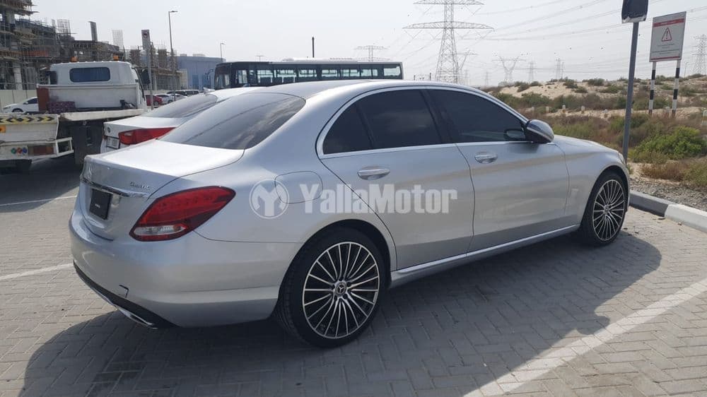 مستعملة مرسيدس بنز سي-كلاس C 300 4MATIC 2017