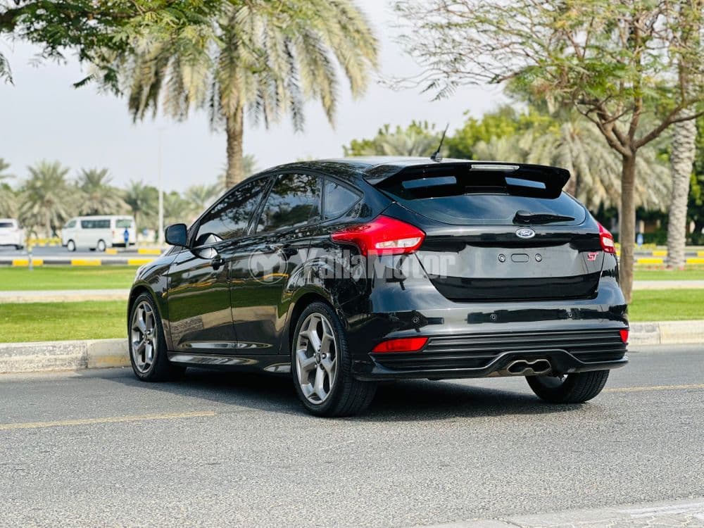 مستعملة فورد فوكس 2.0L ST 2018