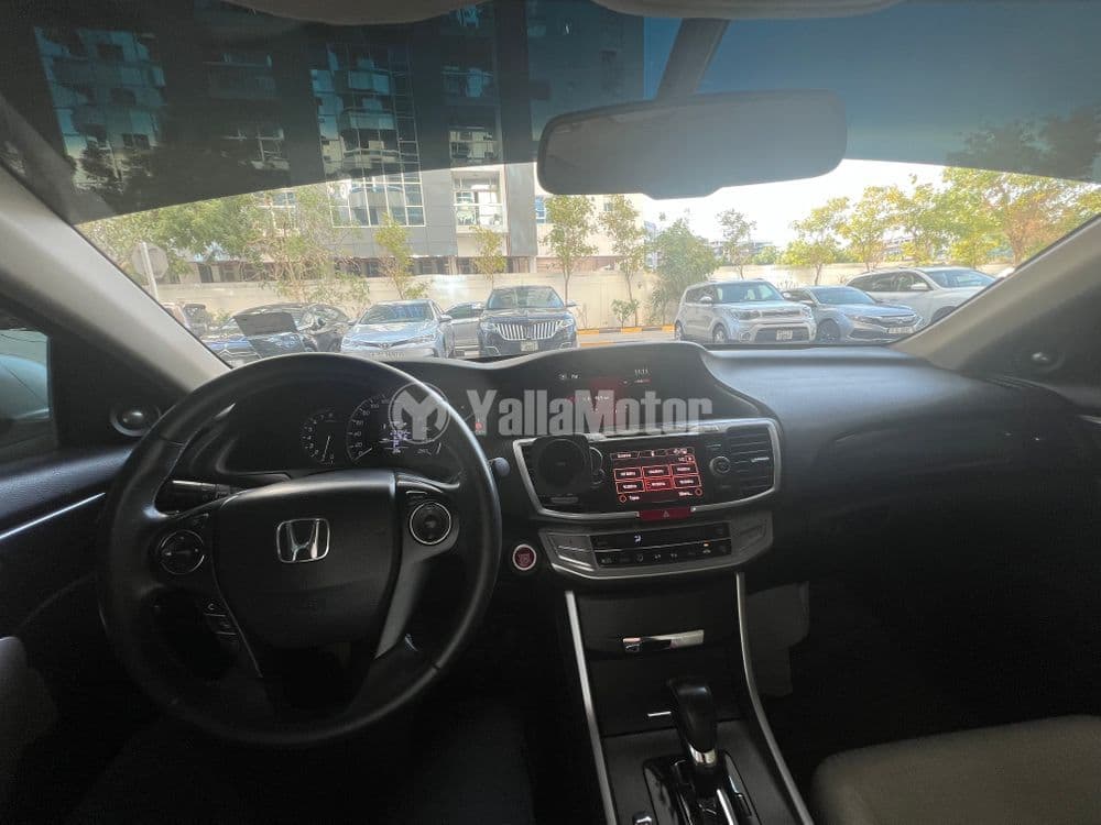 هوندا أكورد كوبيه 2.4 لتر إي اكس 2015 مستعملة