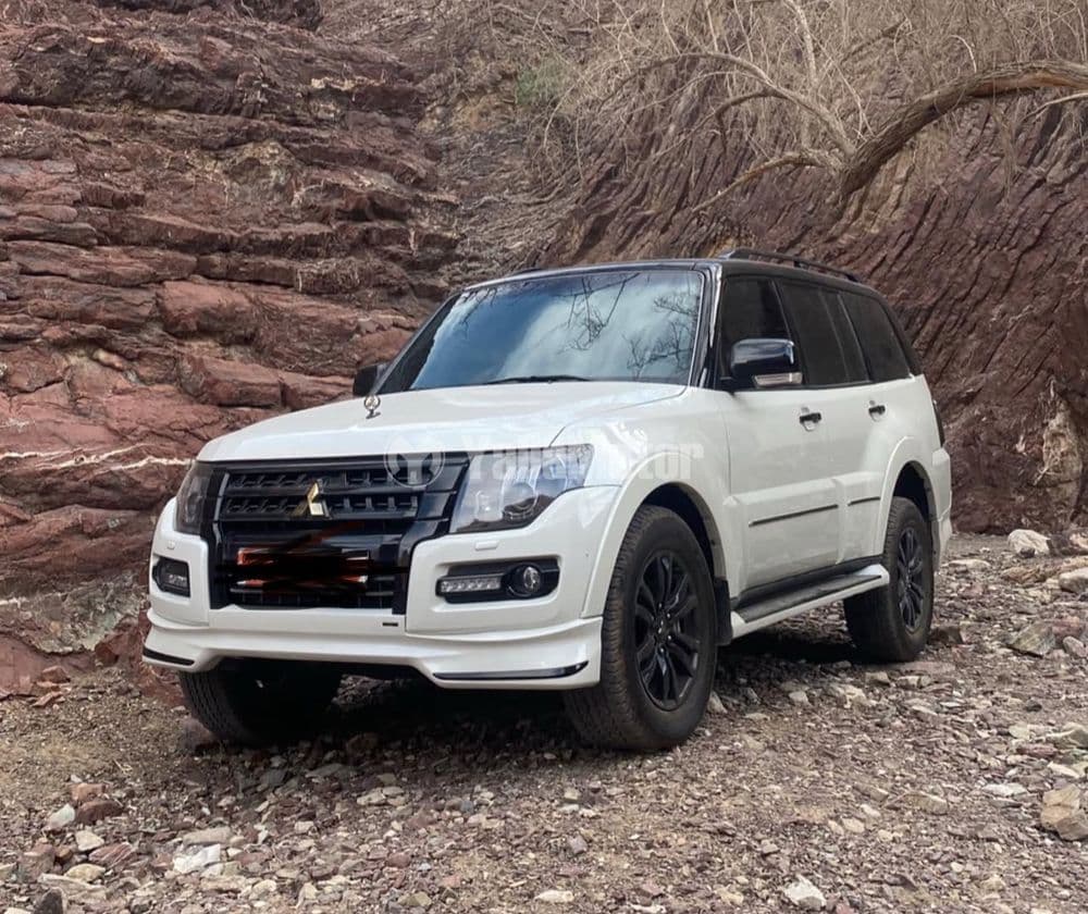 Used Mitsubishi Pajero 3.8L 5 Door Signature Edition 2022