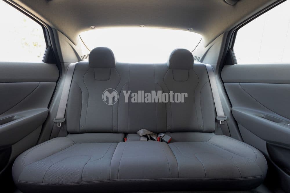 Used Hyundai Elantra 2023