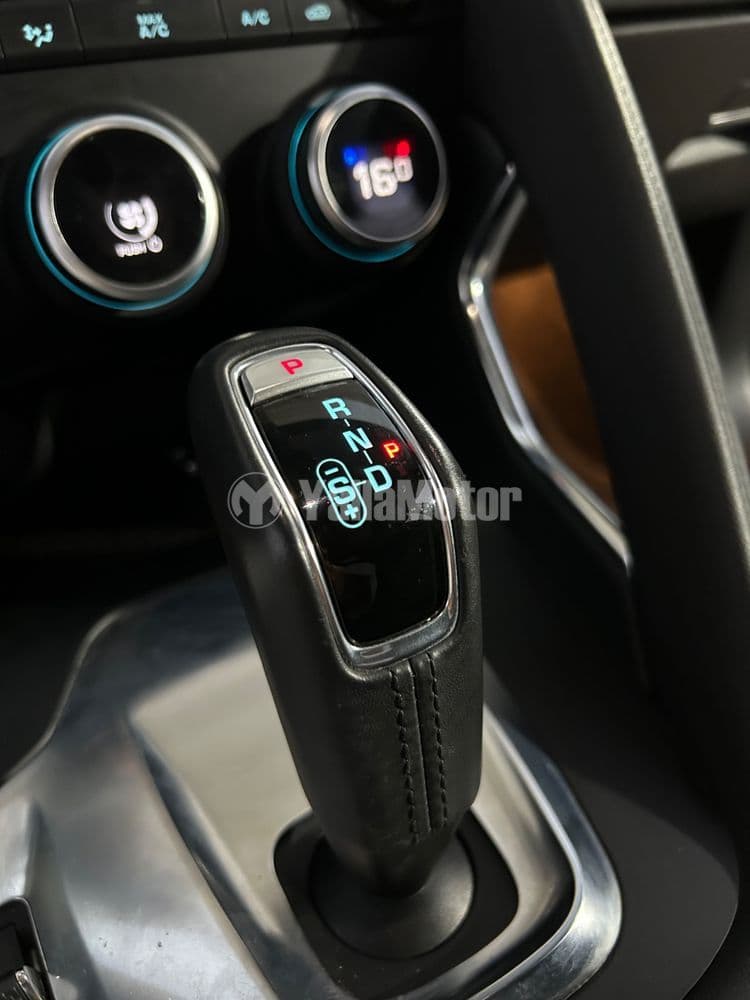 Used Jaguar E-Pace 2.0T S 250 PS 2019