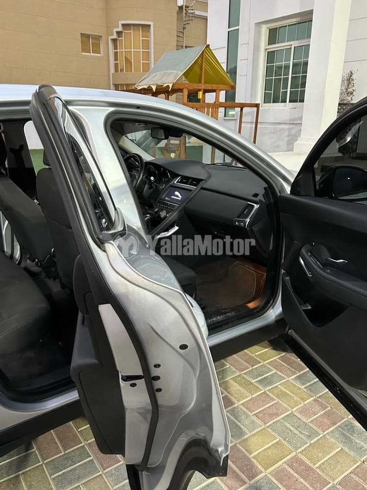 Used Jaguar E-Pace 2.0T S 250 PS 2019