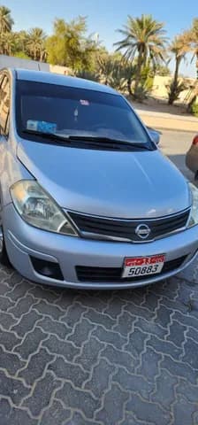 Used Nissan Tiida 1.8L SV 2013