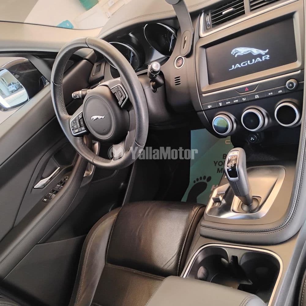 جاكوار إي-بيس 2.0T S 200 PS 2020 مستعملة