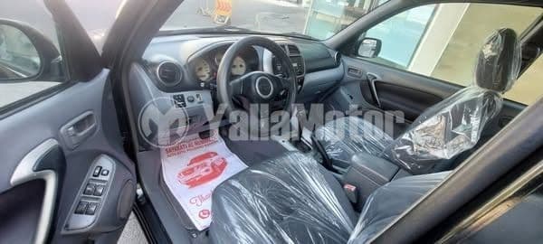 مستعملة تويوتا راف4 2003