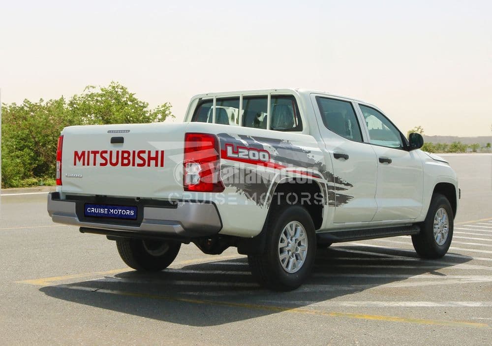 ميتسوبيشي إل200 2.4L Double Cab GLX Diesel 4WD 2024 الجديد