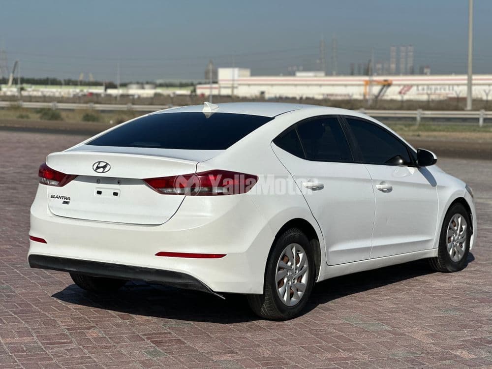 مستعملة هيونداي إلانترا 2.0L GL 2017