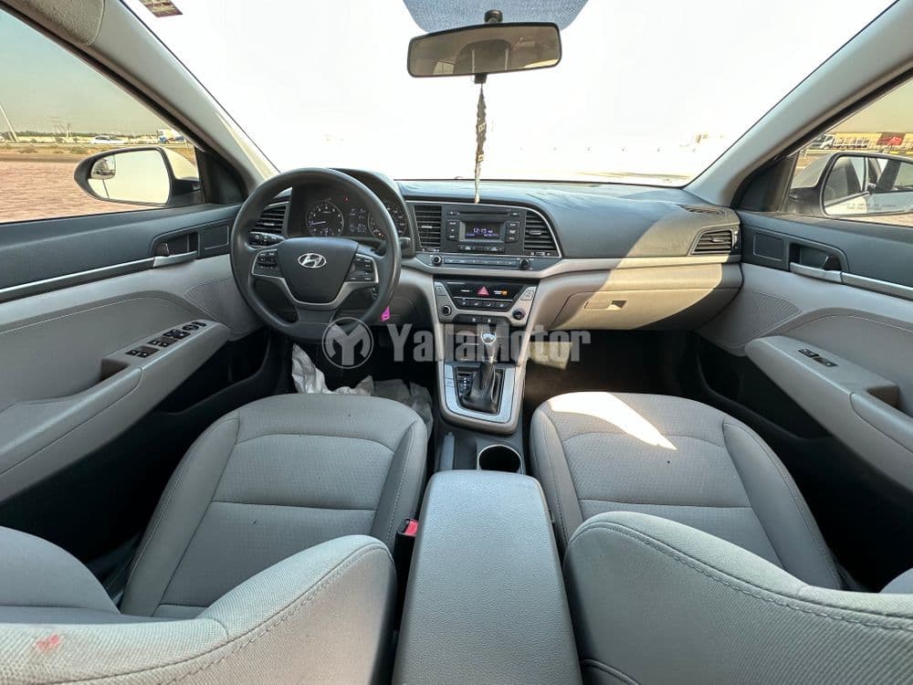 مستعملة هيونداي إلانترا 2.0L GL 2017