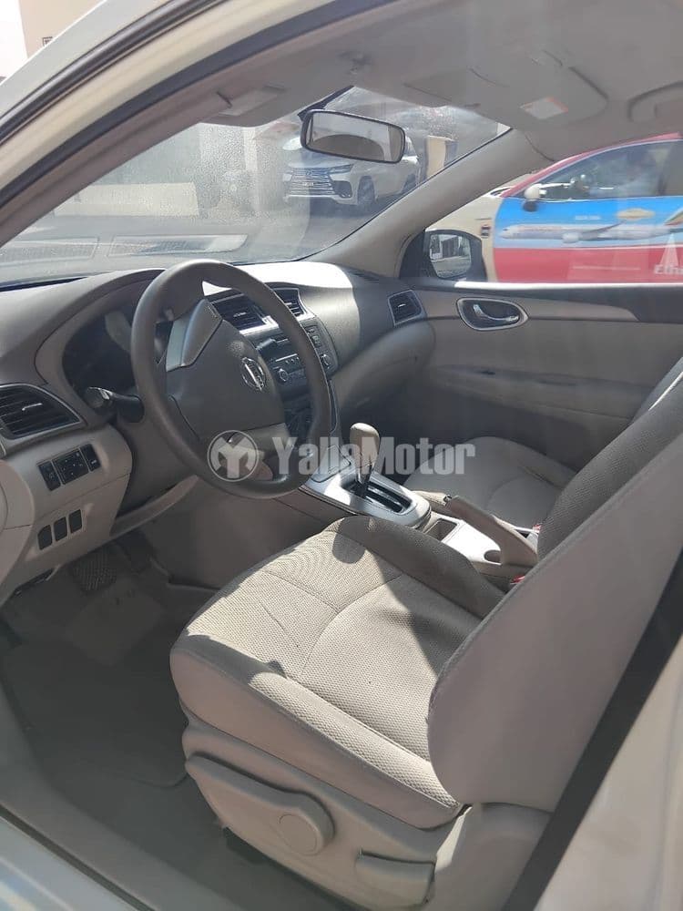 مستعملة نيسان سنترا 1.8L Sedan 2015