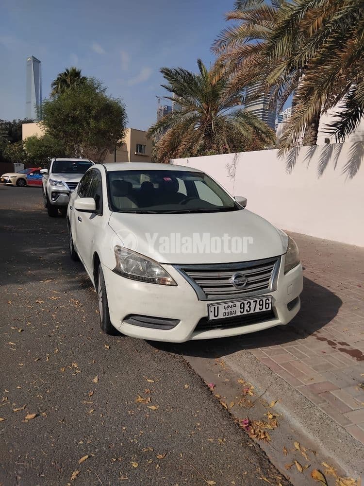 مستعملة نيسان سنترا 1.8L Sedan 2015
