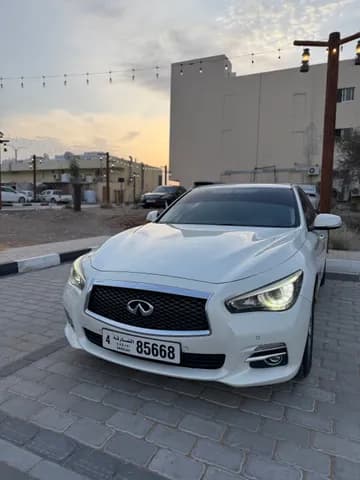 Used Infiniti Q50 2.0 Turbo 2015