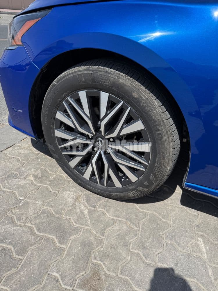 مستعملة نيسان التيما 2.5 SV 2025