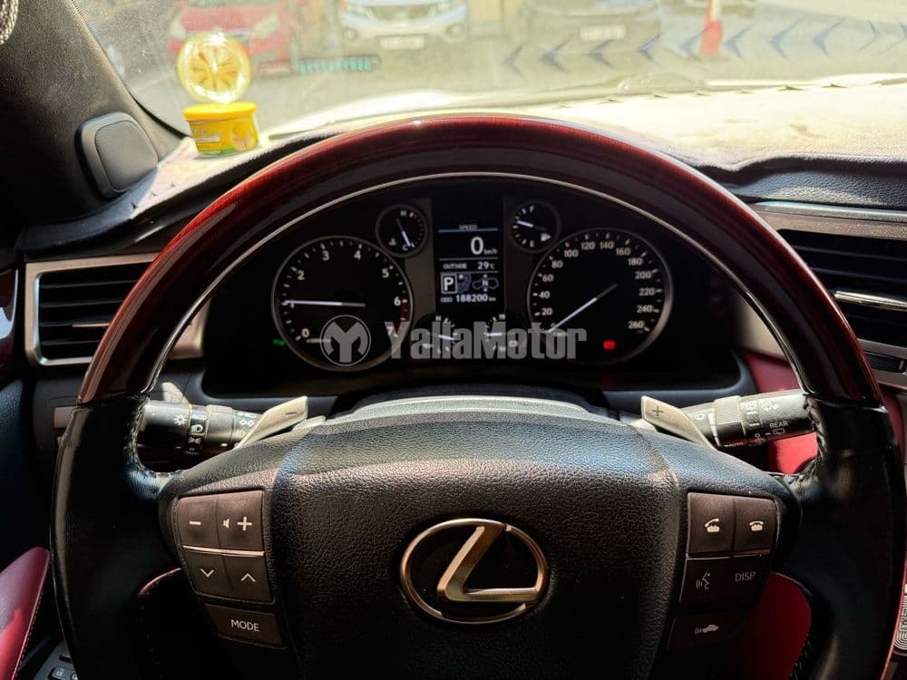Used Lexus LX 570 5 door 5.7L 2013