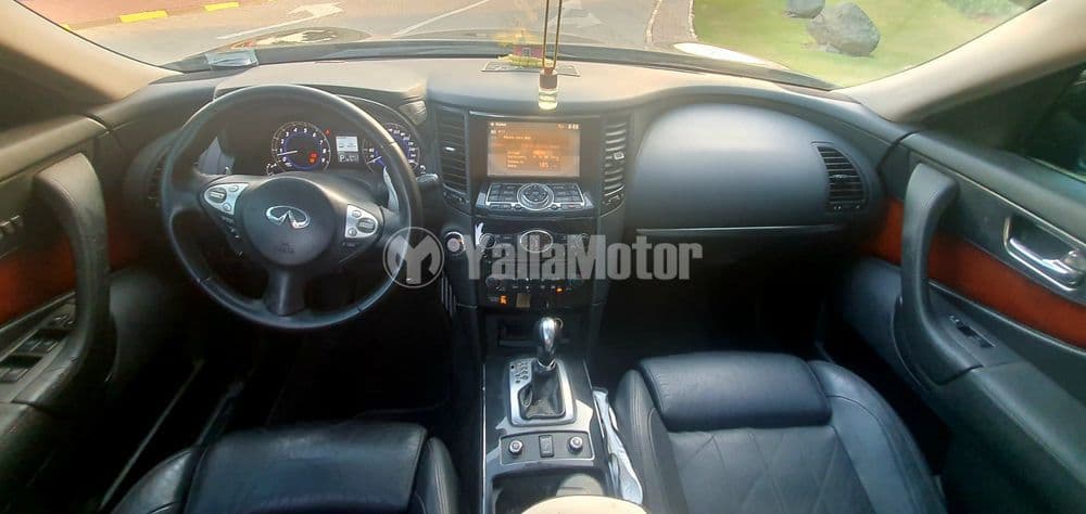 مستعملة انفينيتي كيو اكس70 5.0L سبورت لكشاري 2020