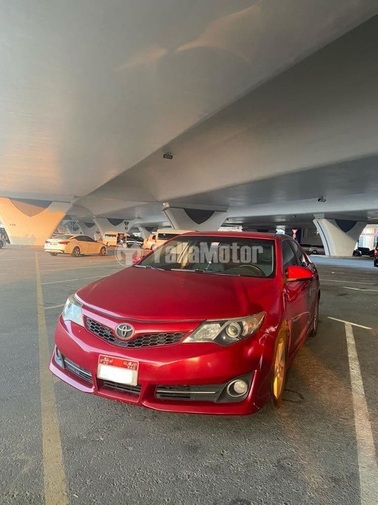 Used Toyota Camry 2.5L SE (204 HP) 2012