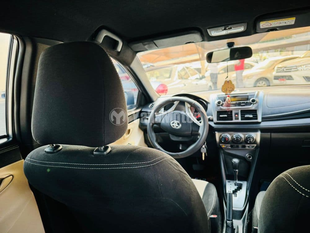 مستعملة تويوتا يارس هاتشباك 1.5L SE 2016