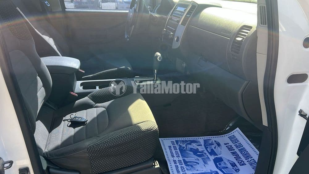 نيسان إكستيرا 4.0L S 4WD 2012 مستعملة